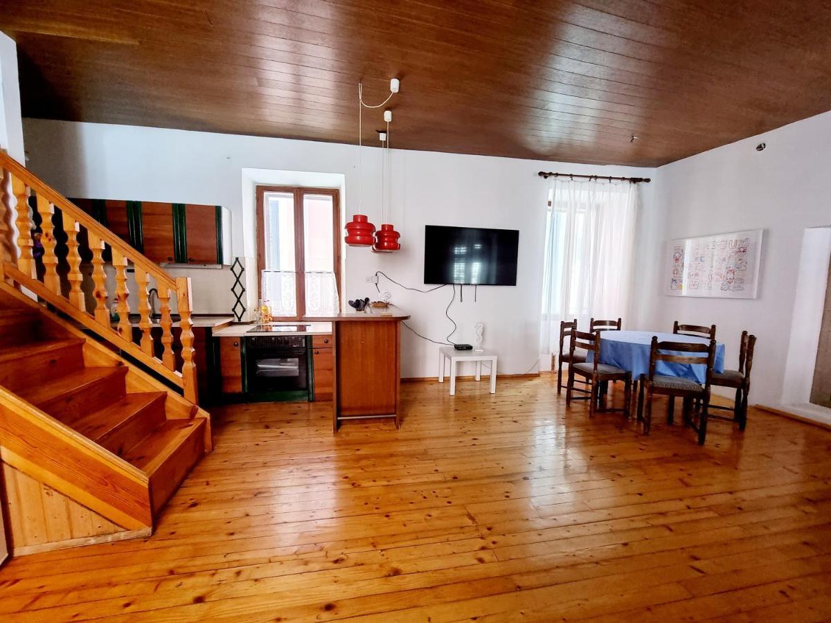 Apartment Hisa Delfinov - Old Dolphin House *